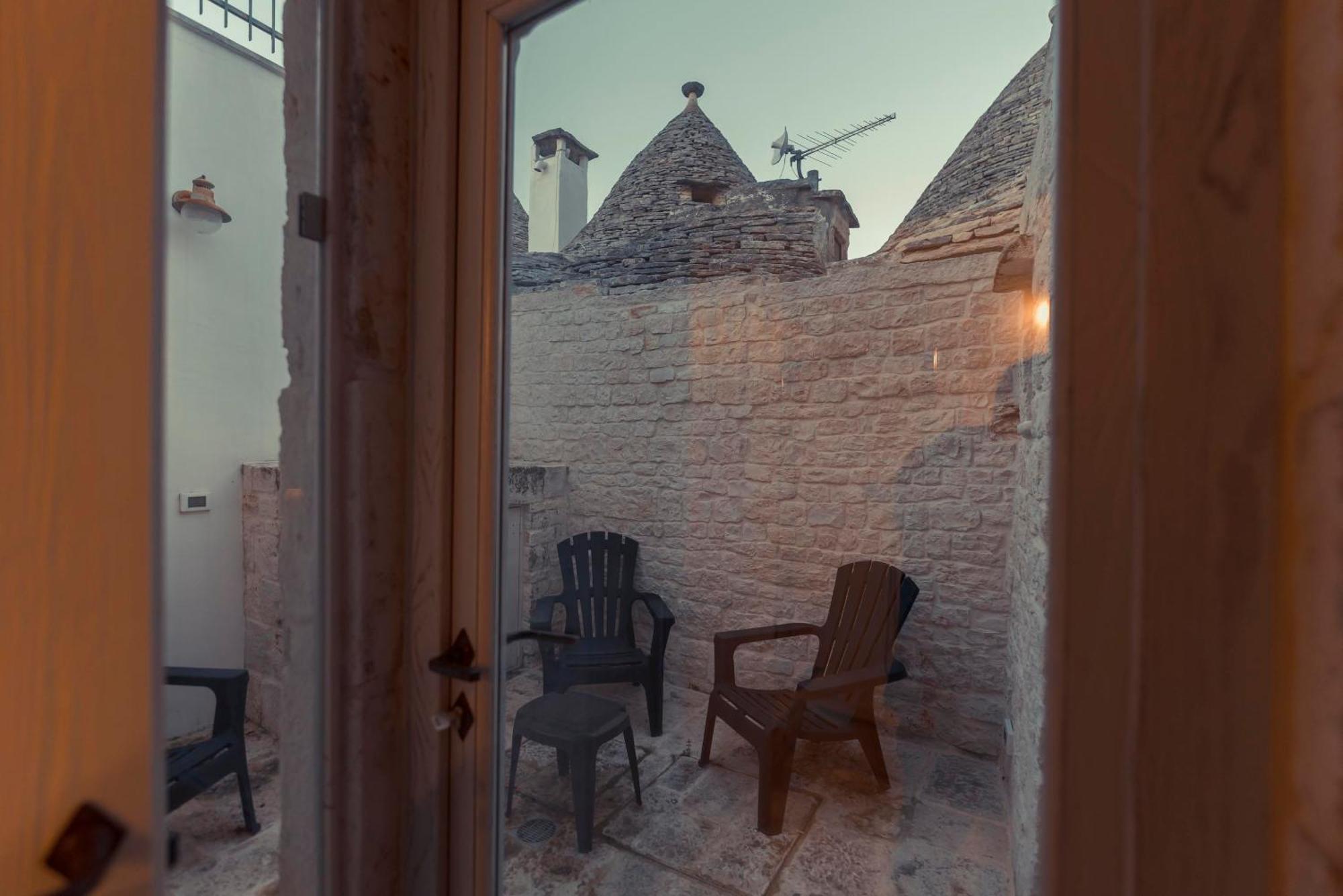 Trulli Antichi Mestieri - Widespread Trulli In The Historic Center Bed & Breakfast Alberobello Ngoại thất bức ảnh